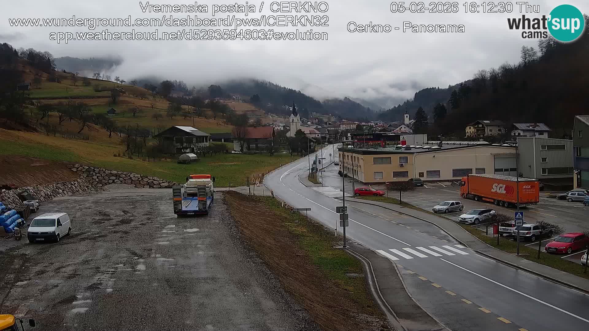 Webcam en direct – Entrée de la ville de Cerkno