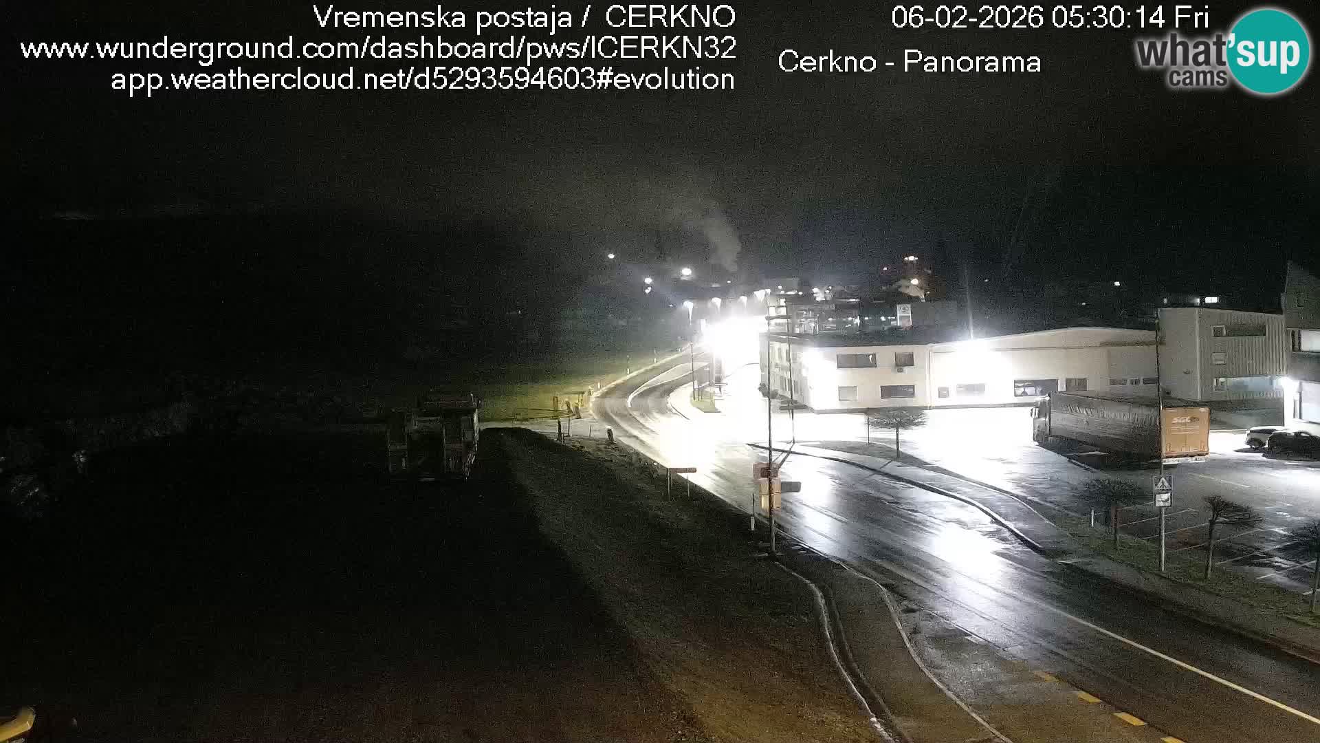 Webcam en direct – Entrée de la ville de Cerkno