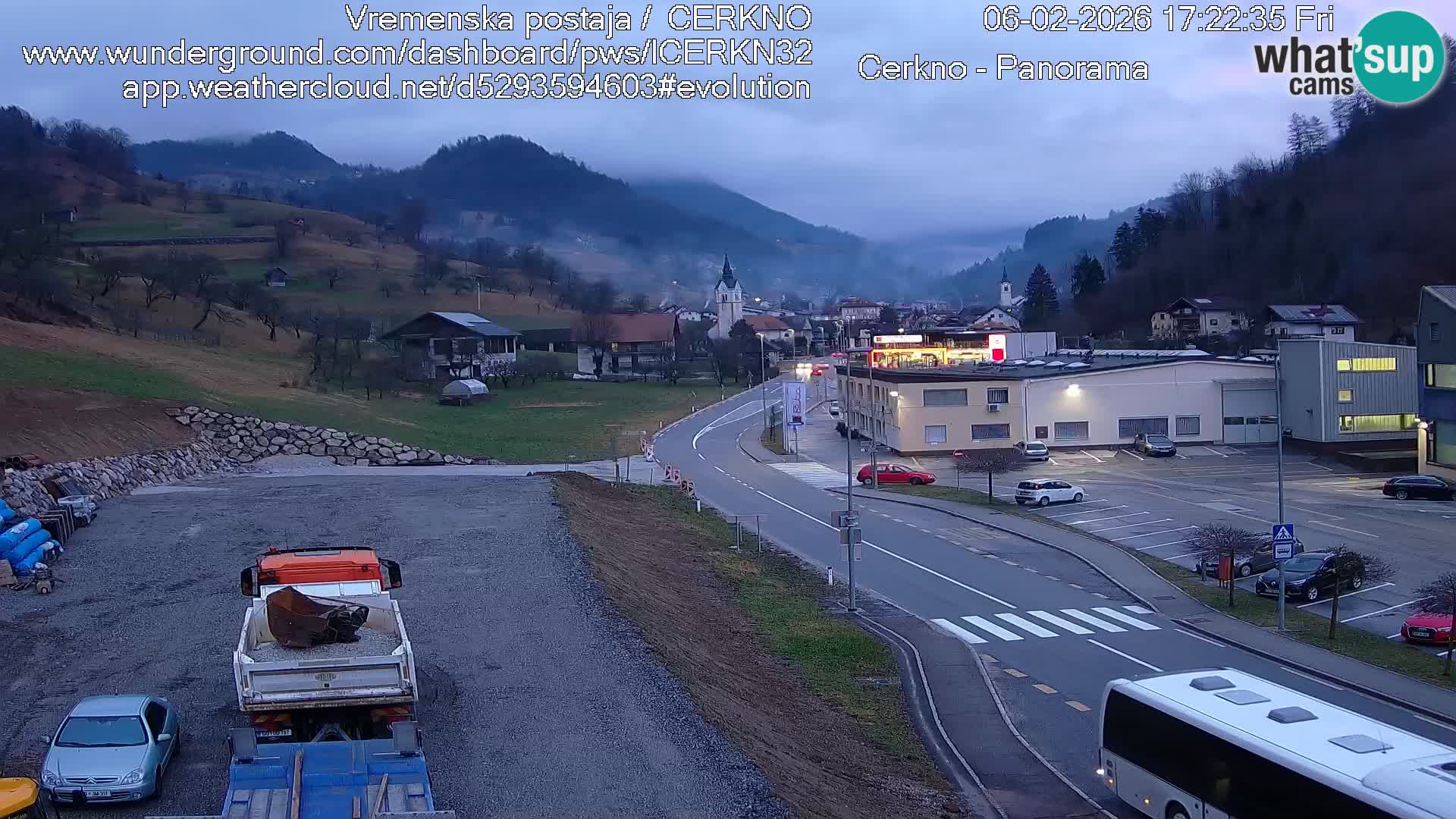 Cerkno entrada a la ciudad Webcam en vivo