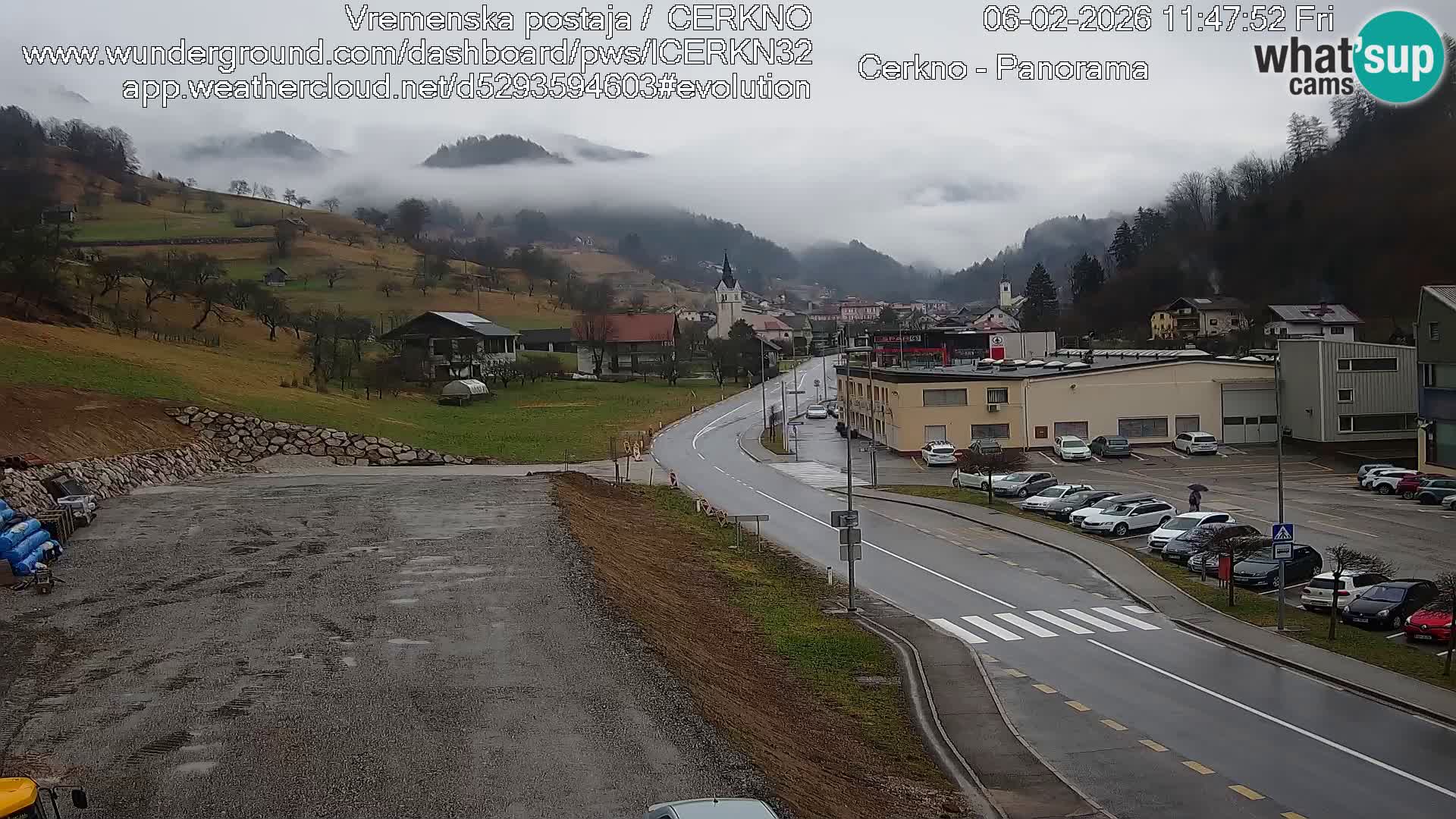 Cerkno city entrance Live Webcam