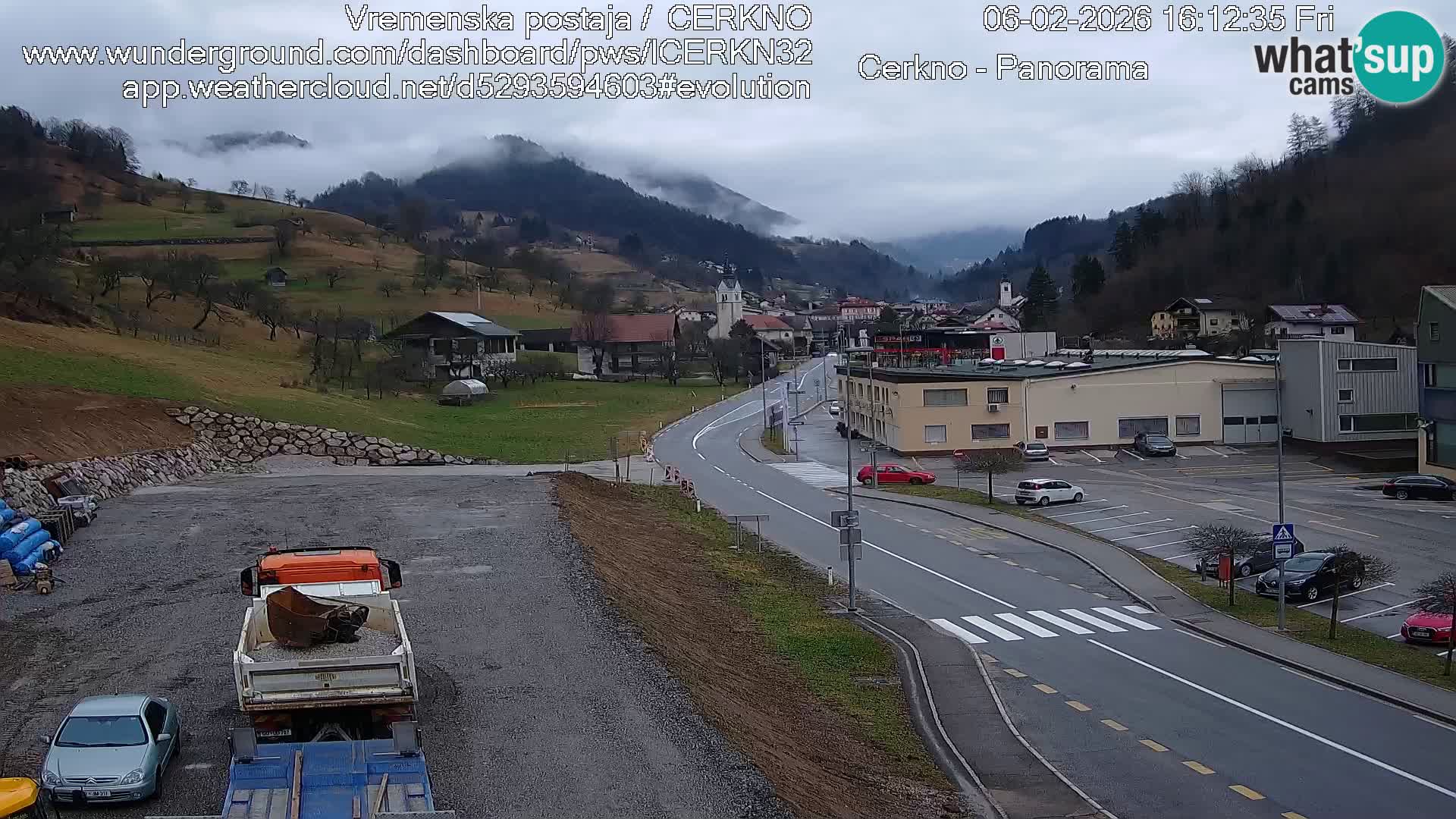Cerkno entrada a la ciudad Webcam en vivo