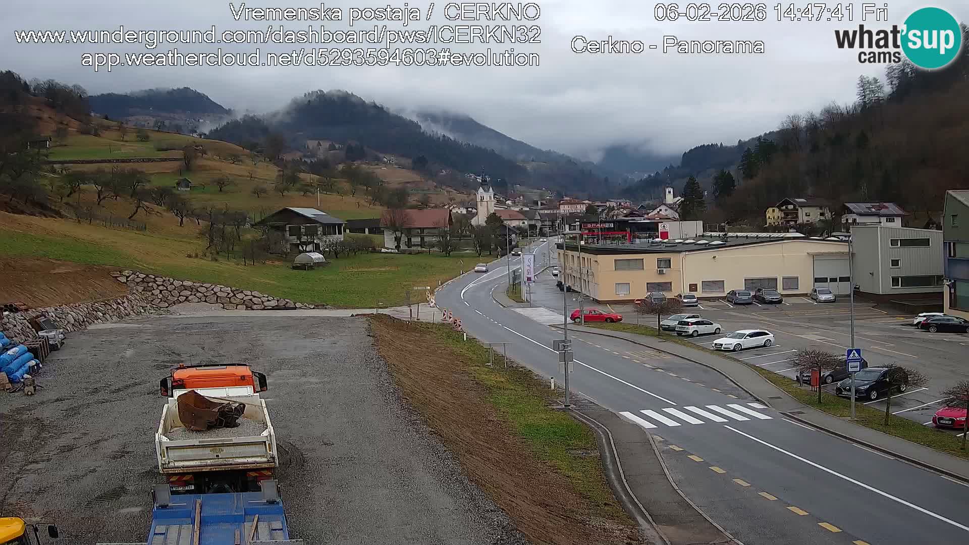 Webcam en direct – Entrée de la ville de Cerkno