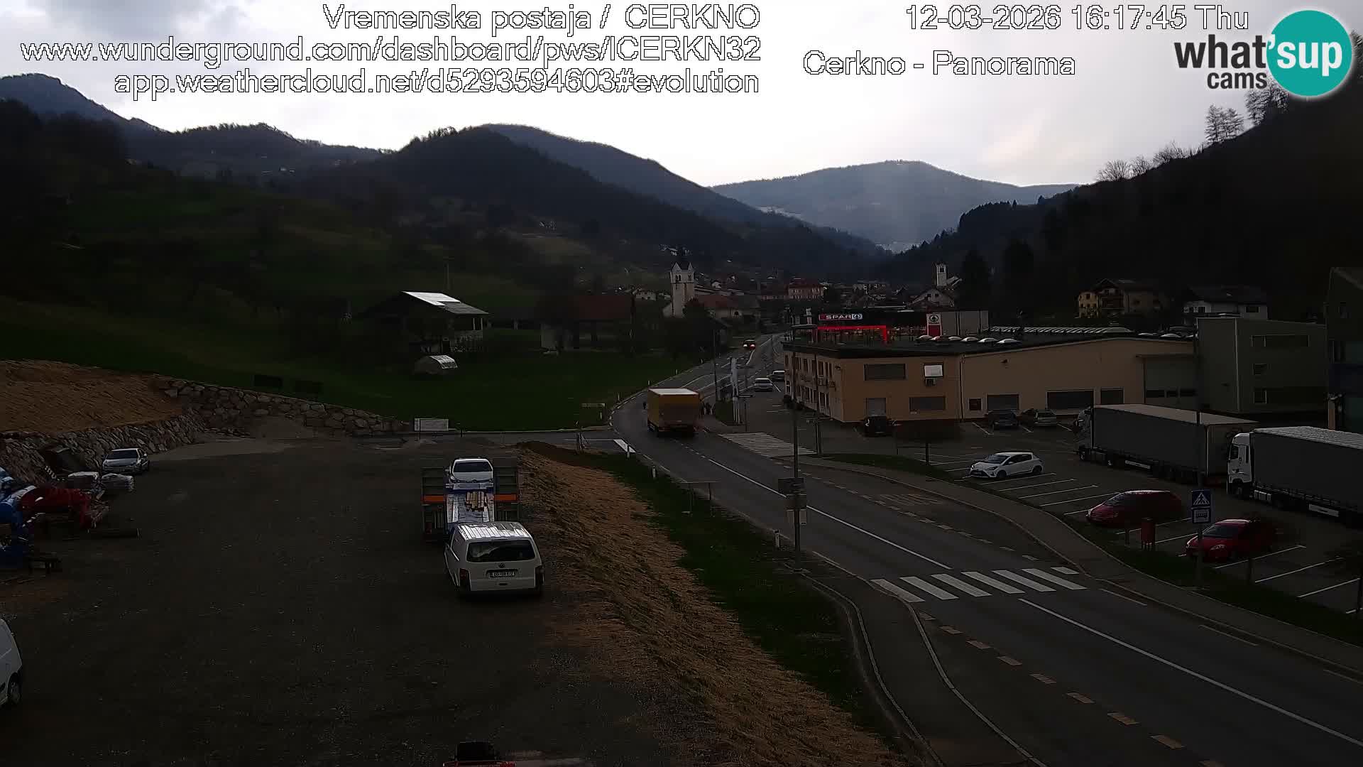 Cerkno entrada a la ciudad Webcam en vivo