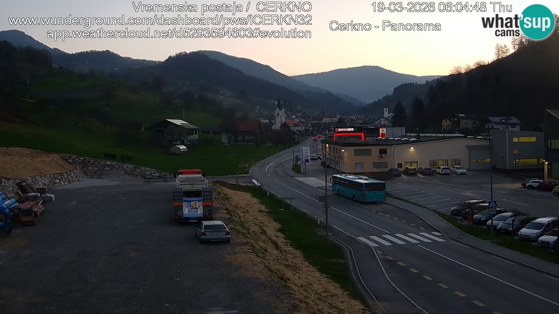 Cerkno entrada a la ciudad Webcam en vivo