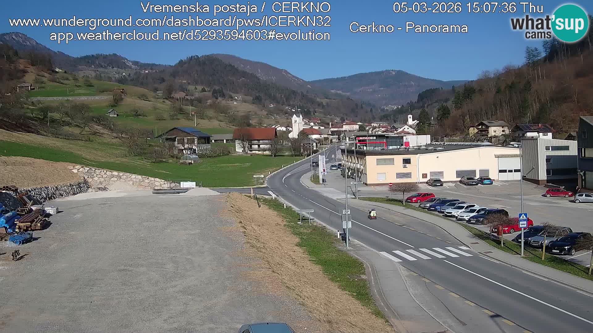 Webcam en direct – Entrée de la ville de Cerkno