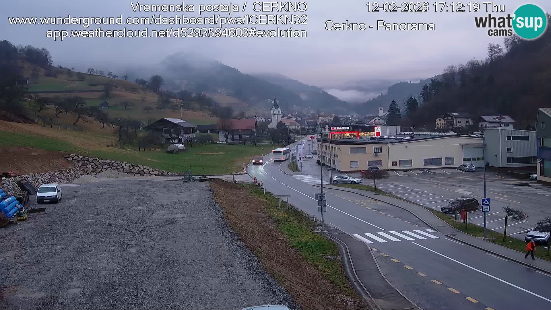 Webcam en direct – Entrée de la ville de Cerkno
