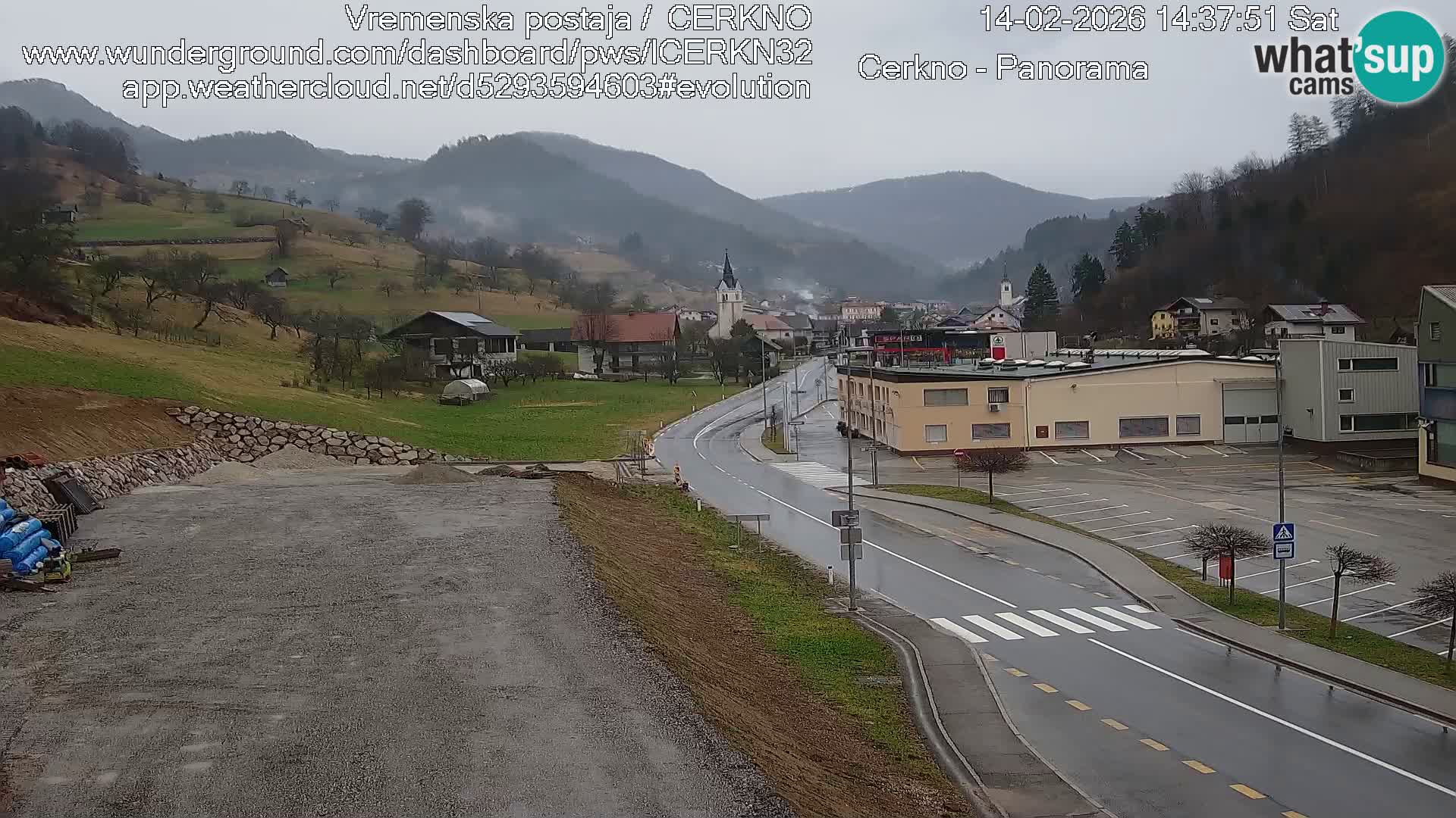 Cerkno entrada a la ciudad Webcam en vivo
