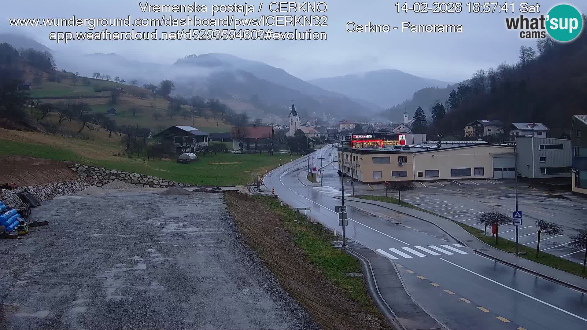 Webcam en direct – Entrée de la ville de Cerkno