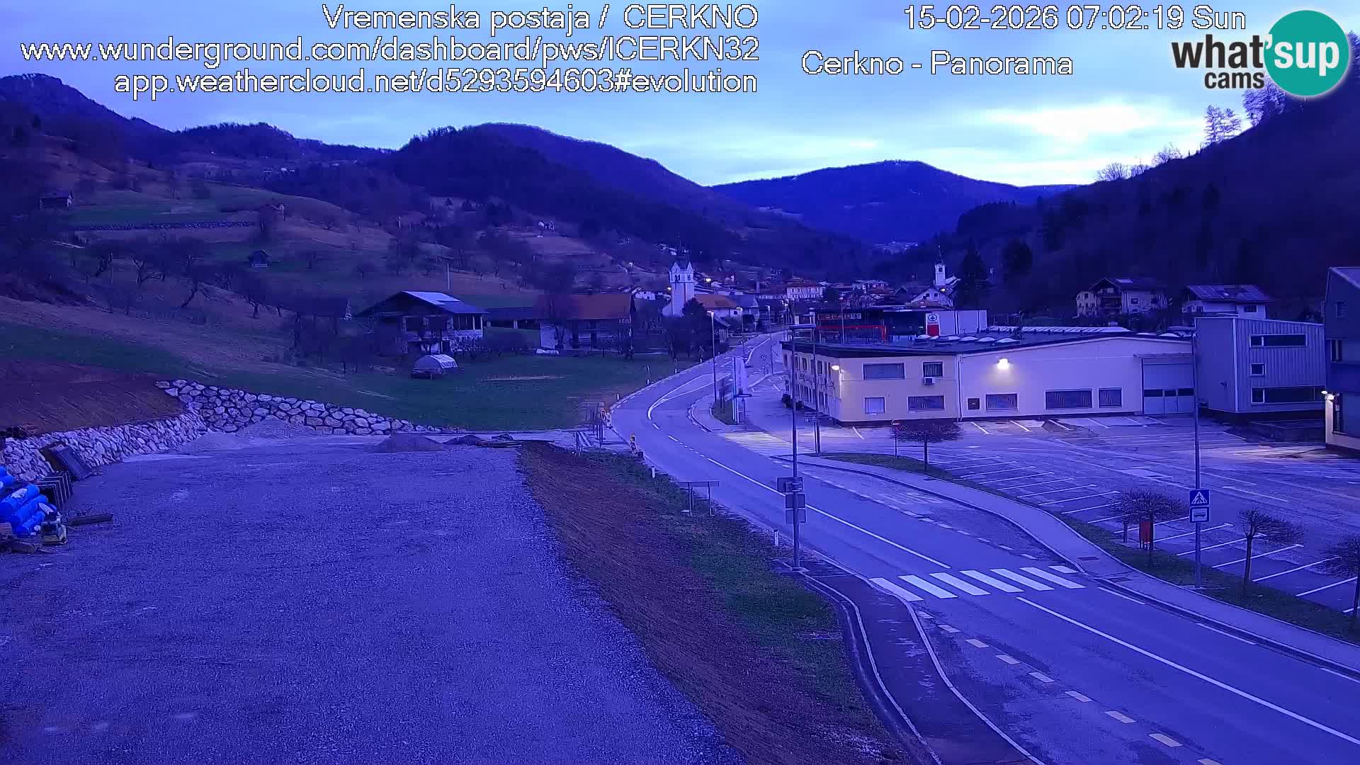 Webcam en direct – Entrée de la ville de Cerkno