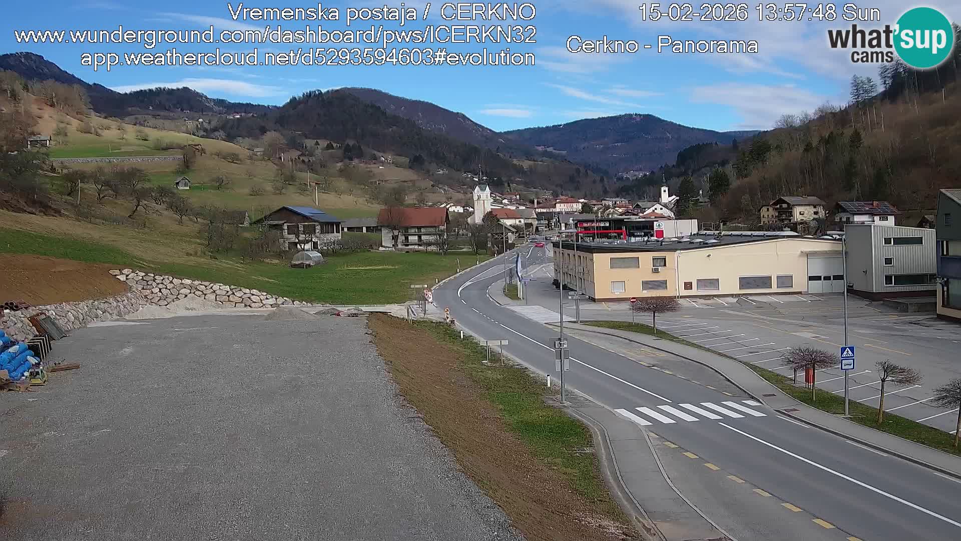 Webcam en direct – Entrée de la ville de Cerkno