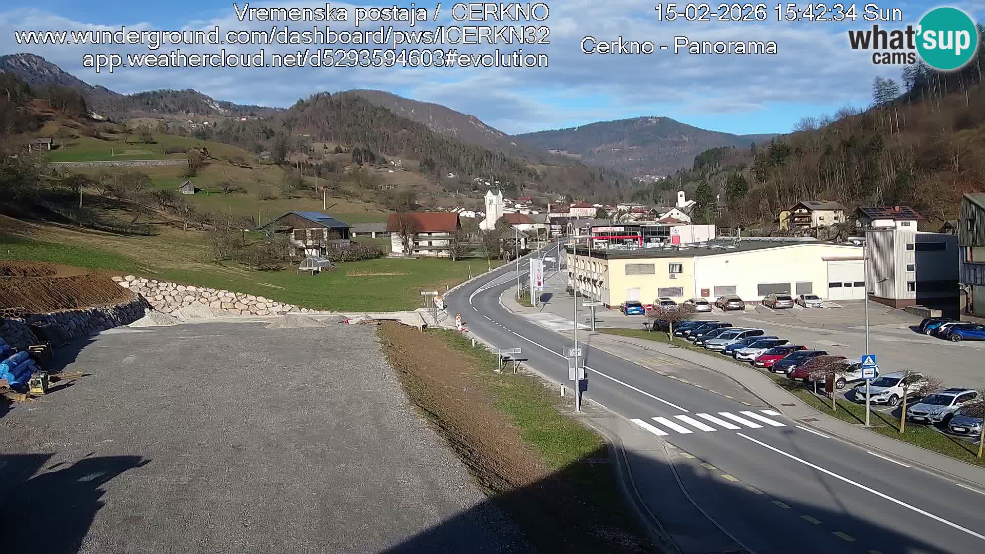 Webcam en direct – Entrée de la ville de Cerkno