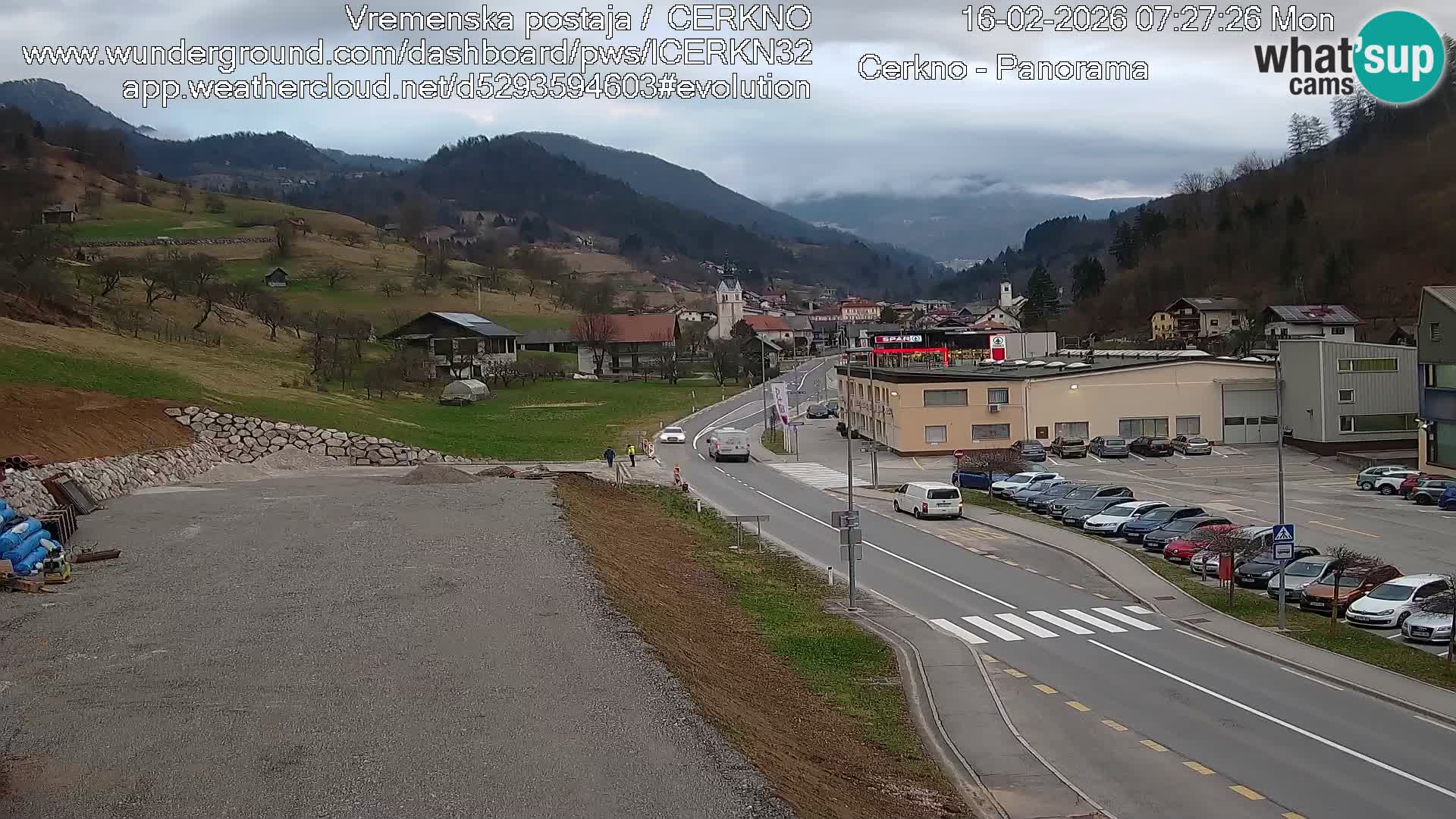 Webcam en direct – Entrée de la ville de Cerkno