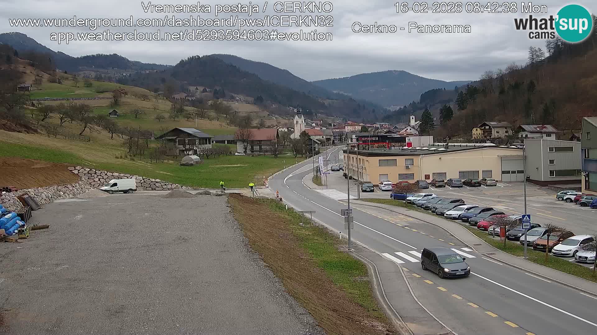 Cerkno entrada a la ciudad Webcam en vivo