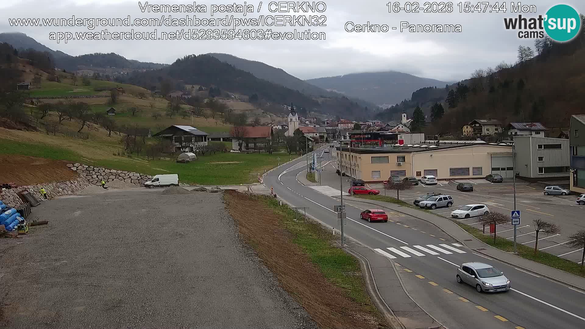 Webcam en direct – Entrée de la ville de Cerkno