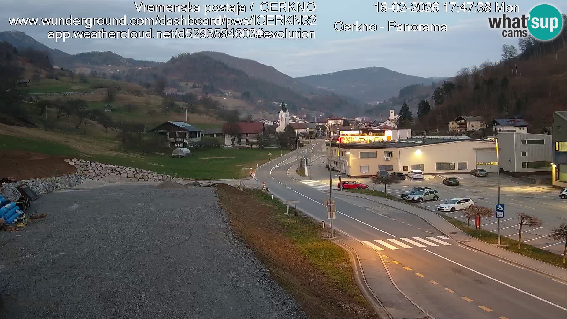 Cerkno entrada a la ciudad Webcam en vivo