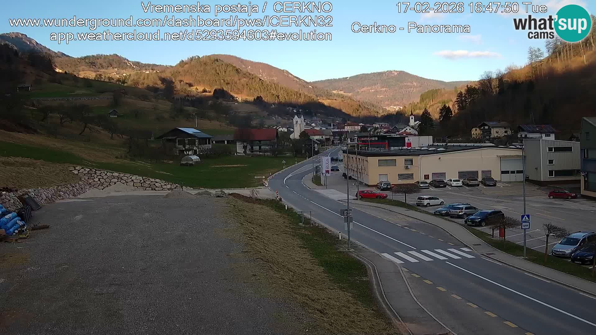 Cerkno city entrance Live Webcam