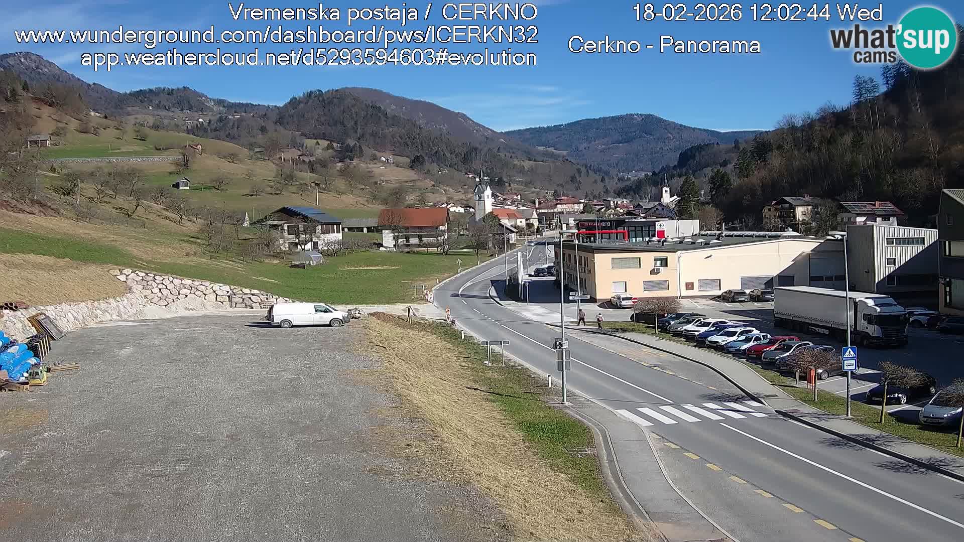 Webcam en direct – Entrée de la ville de Cerkno