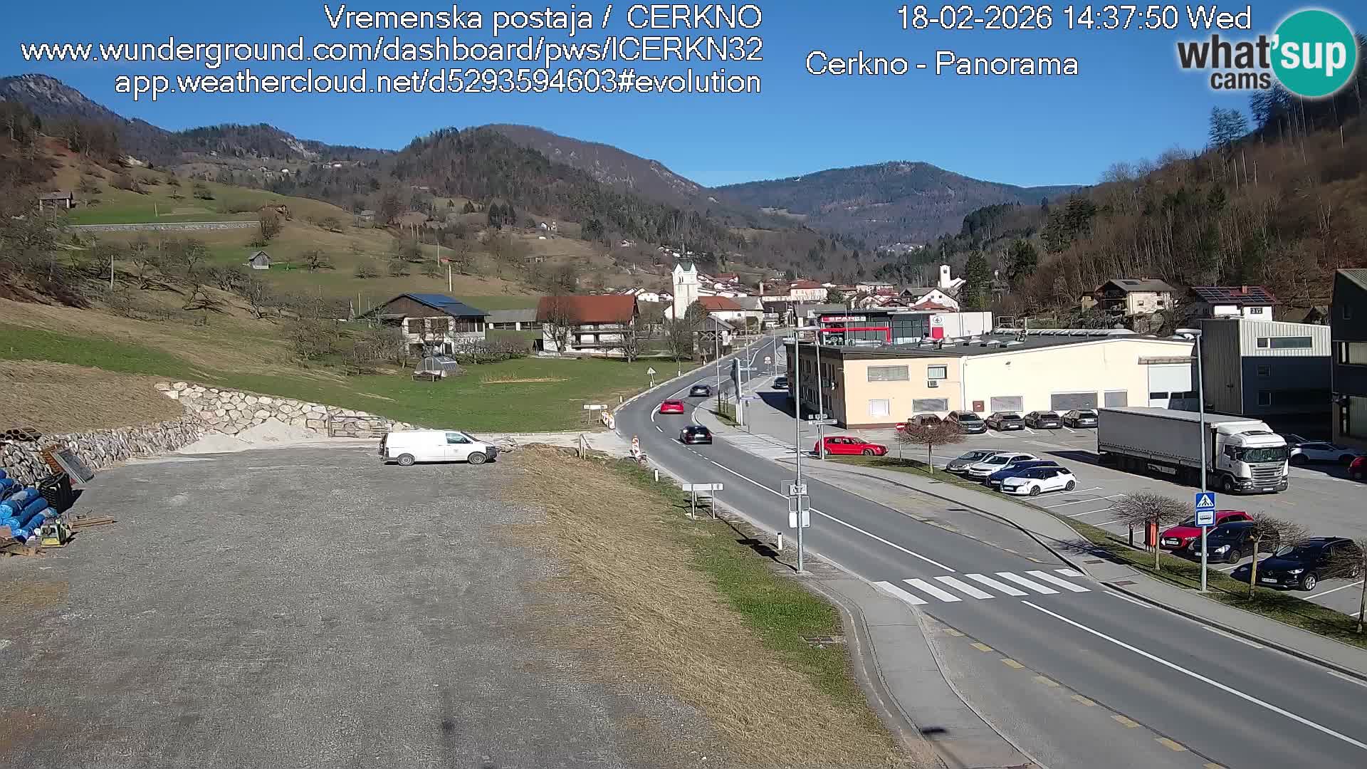 Webcam en direct – Entrée de la ville de Cerkno