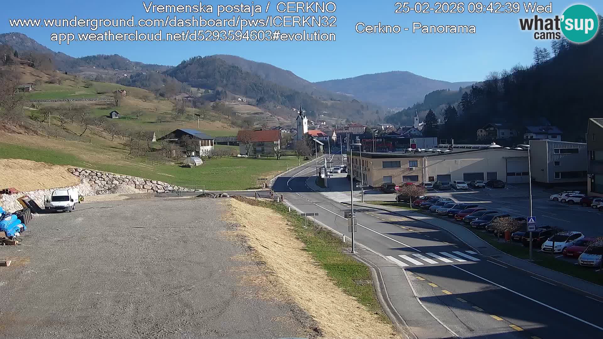 Webcam en direct – Entrée de la ville de Cerkno