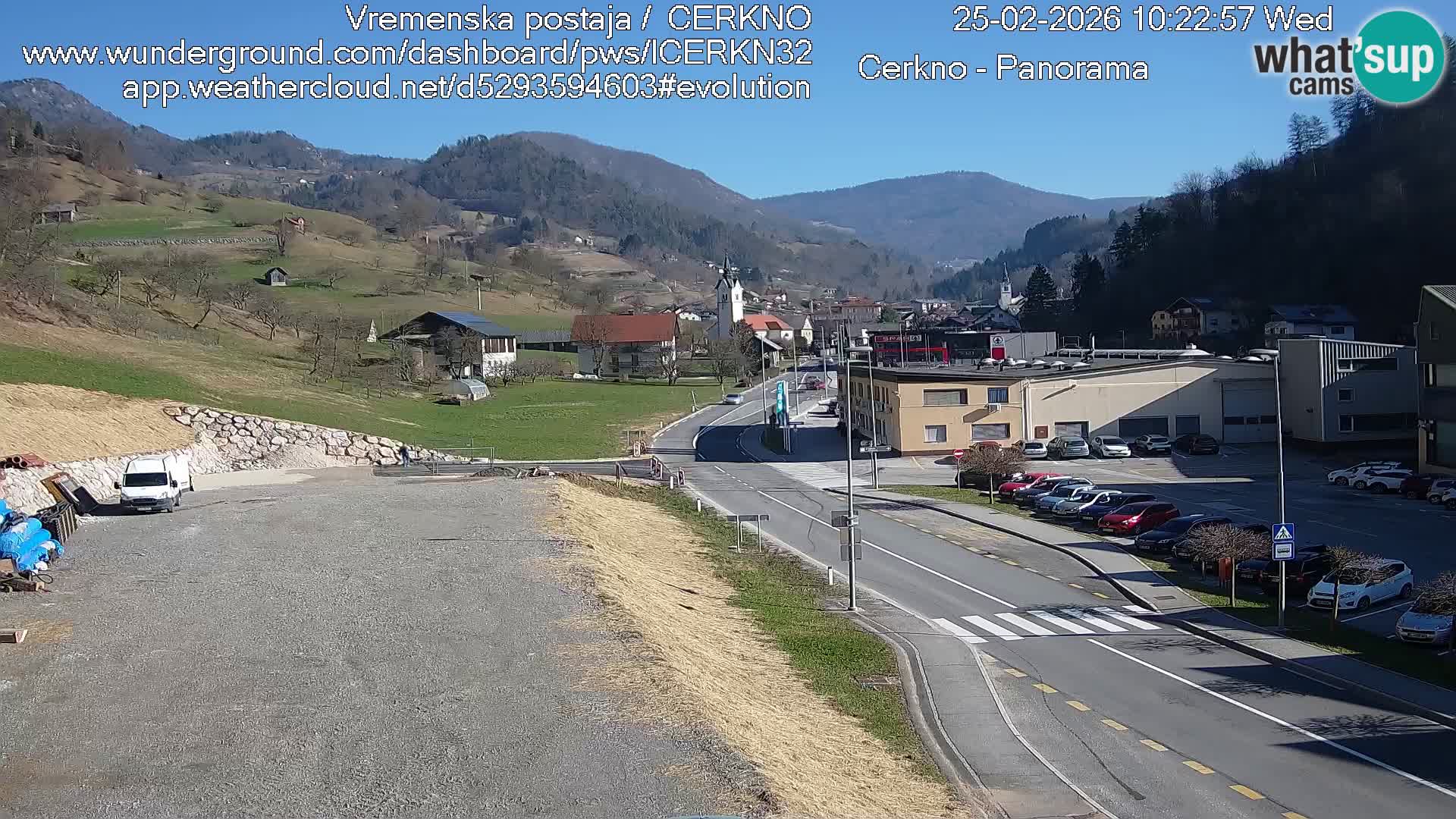 Webcam en direct – Entrée de la ville de Cerkno