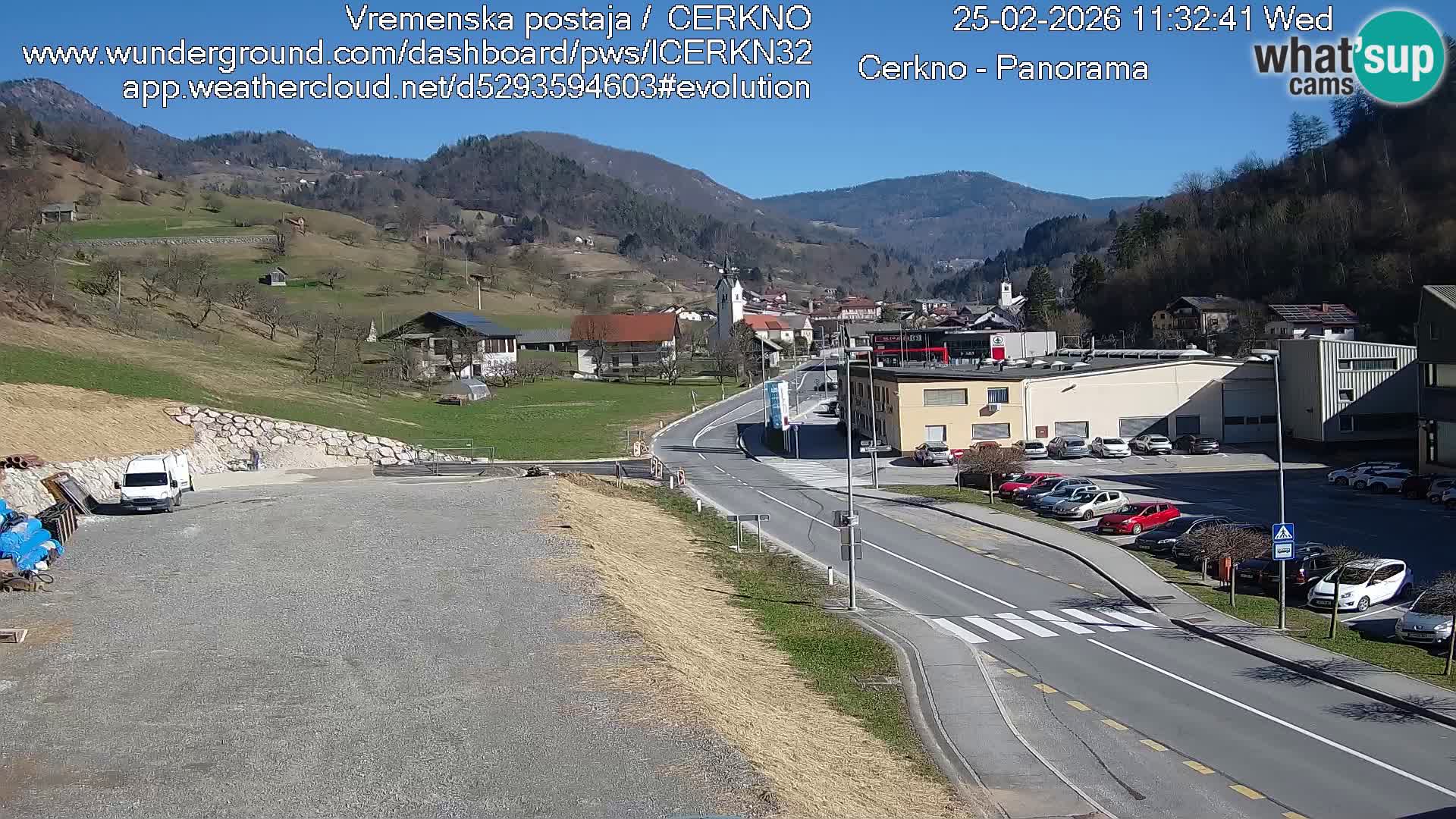 Webcam en direct – Entrée de la ville de Cerkno