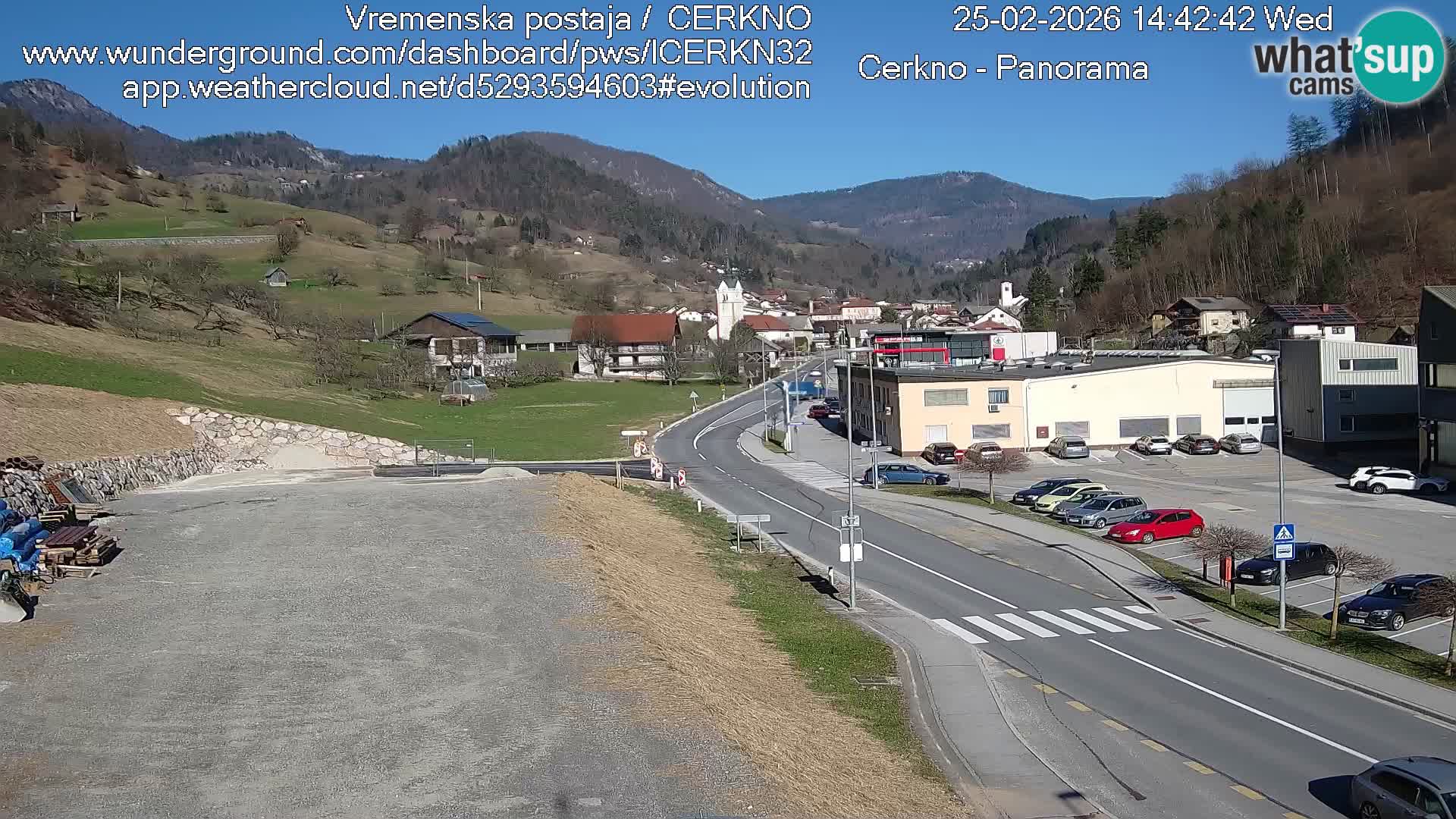 Webcam en direct – Entrée de la ville de Cerkno