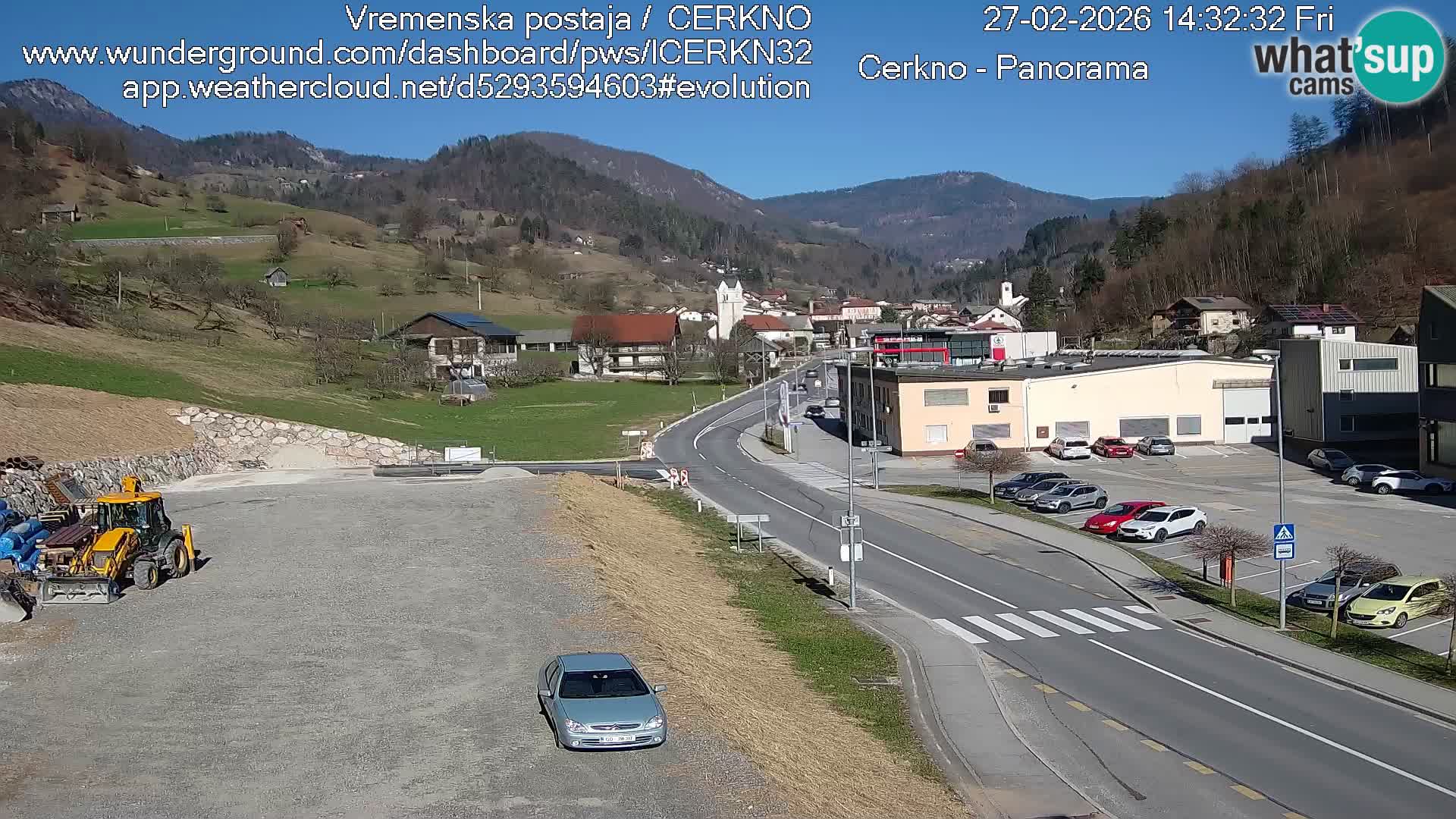 Cerkno city entrance Live Webcam