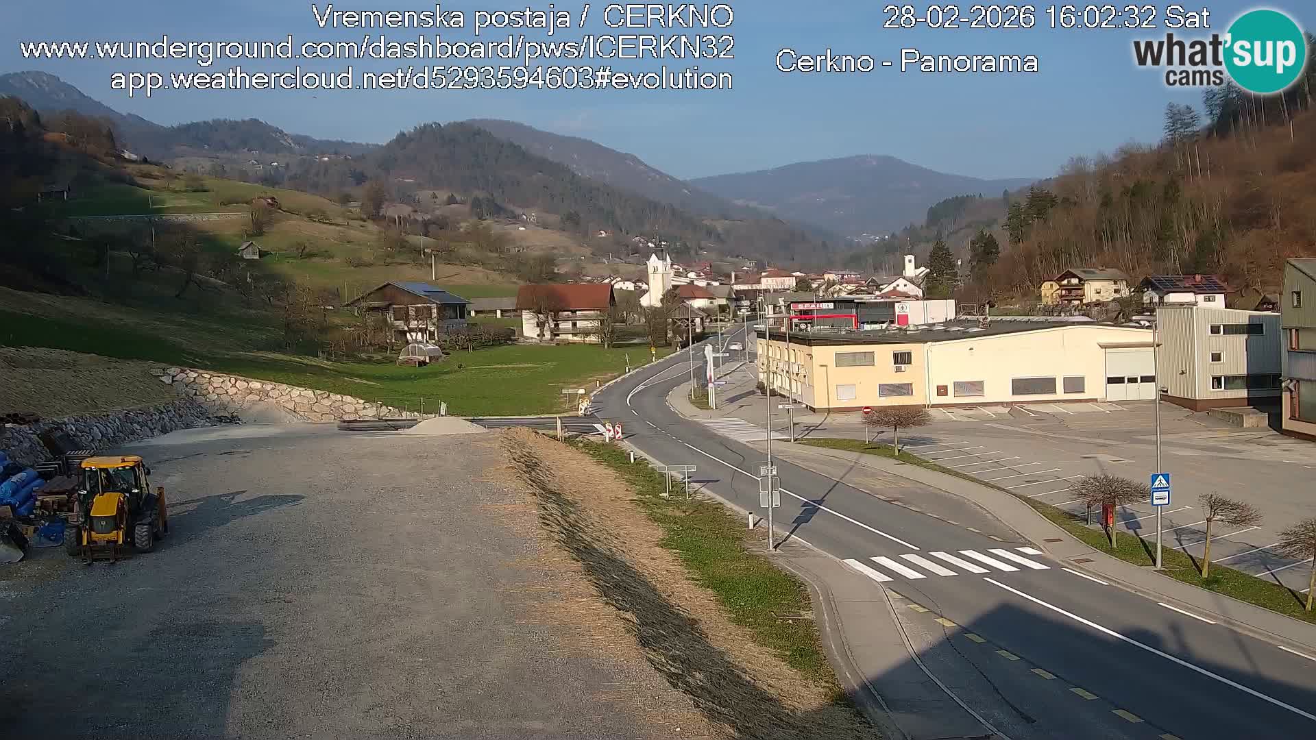 Webcam en direct – Entrée de la ville de Cerkno