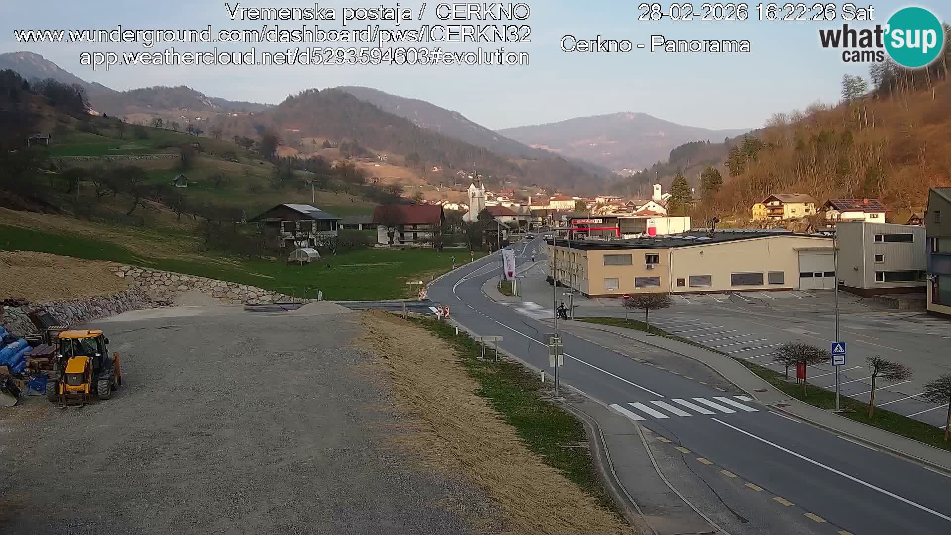 Webcam en direct – Entrée de la ville de Cerkno