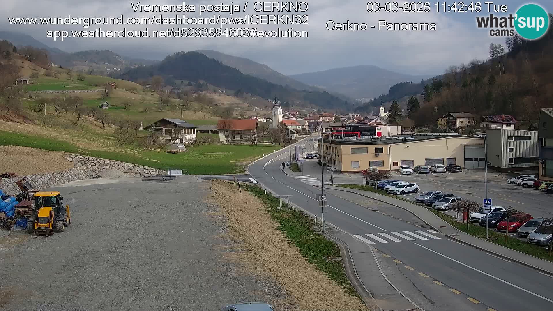 Cerkno city entrance Live Webcam