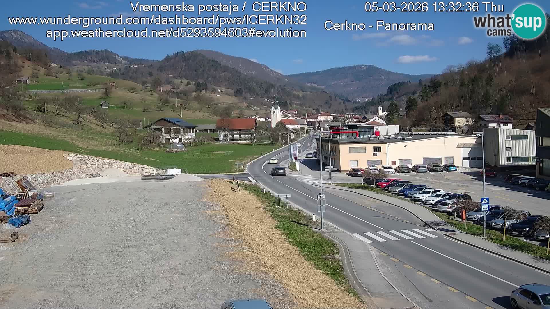 Cerkno city entrance Live Webcam