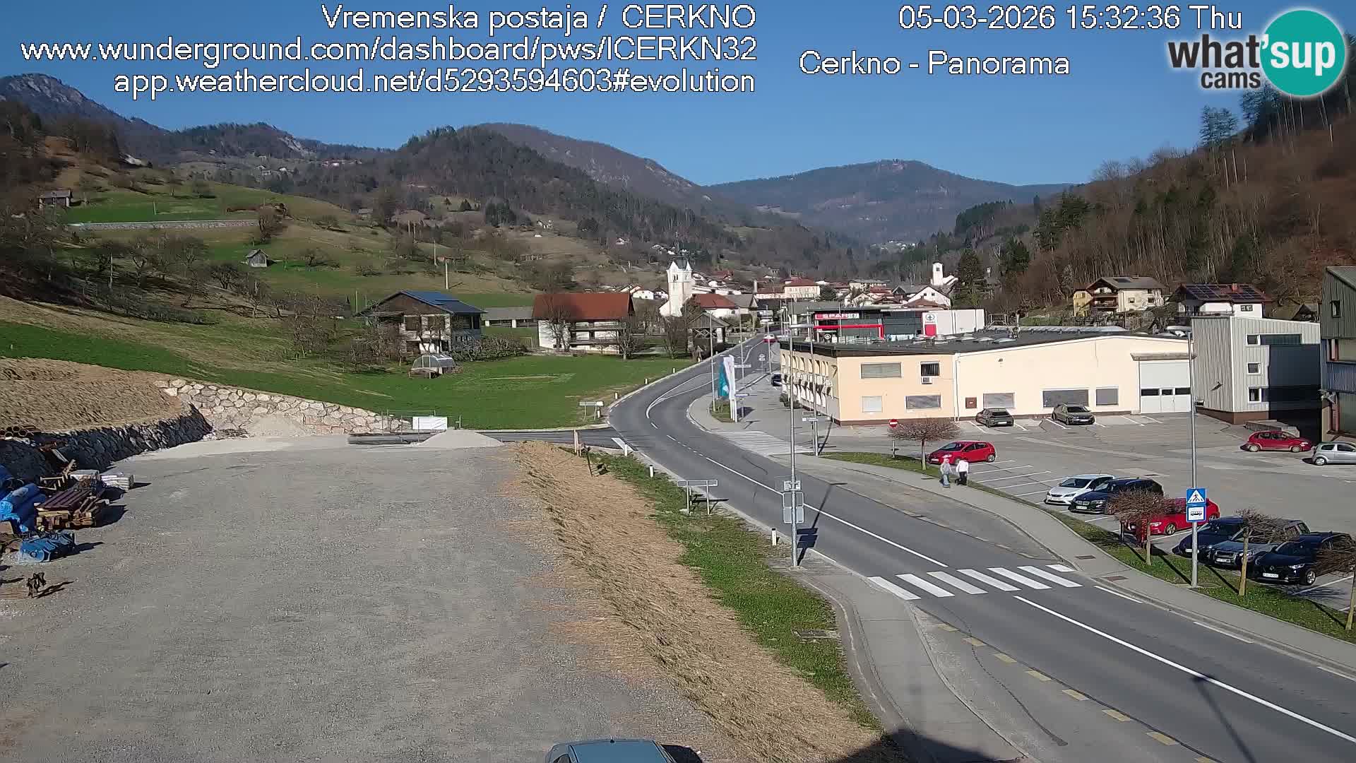 Cerkno city entrance Live Webcam