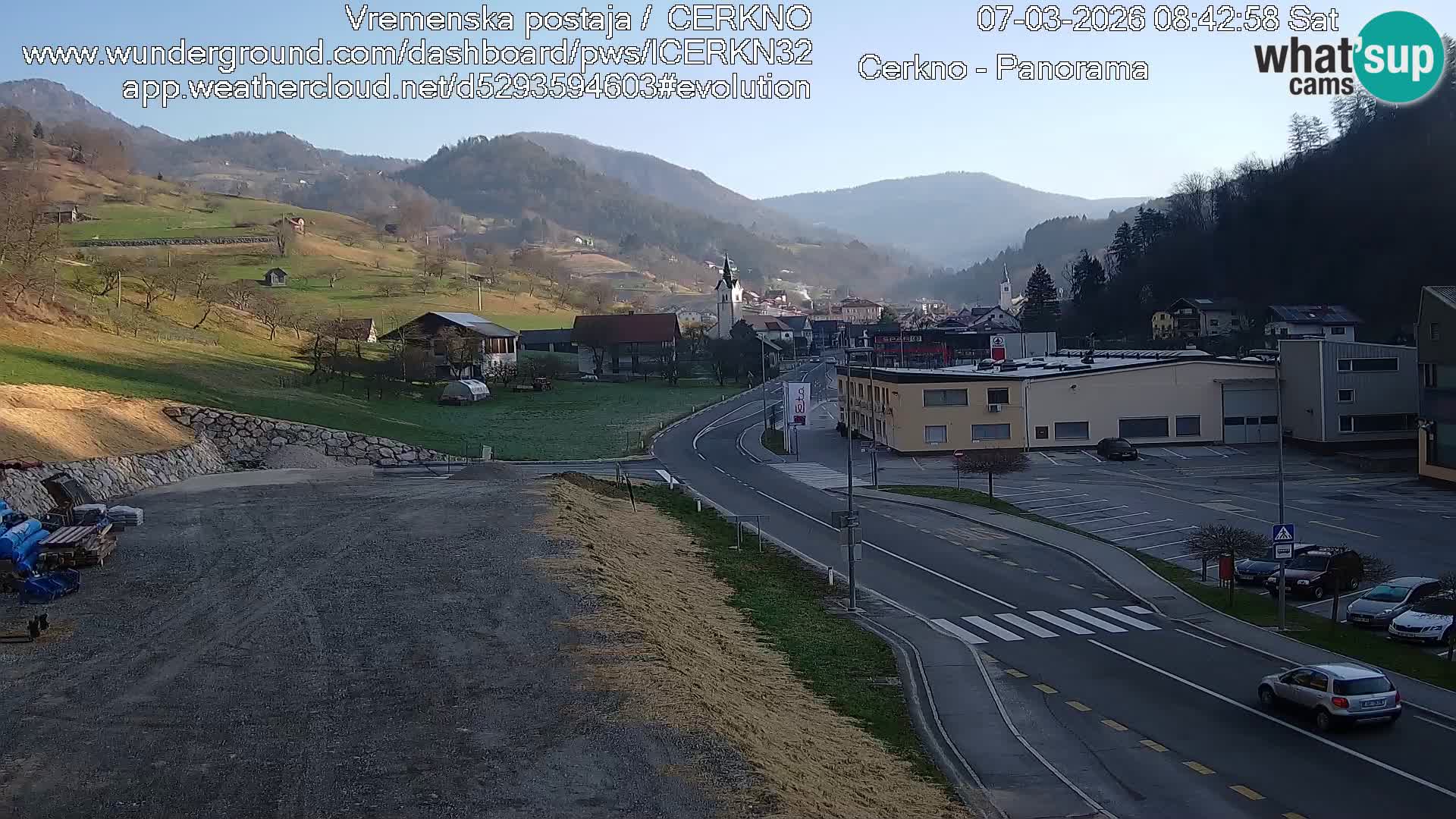 Webcam en direct – Entrée de la ville de Cerkno