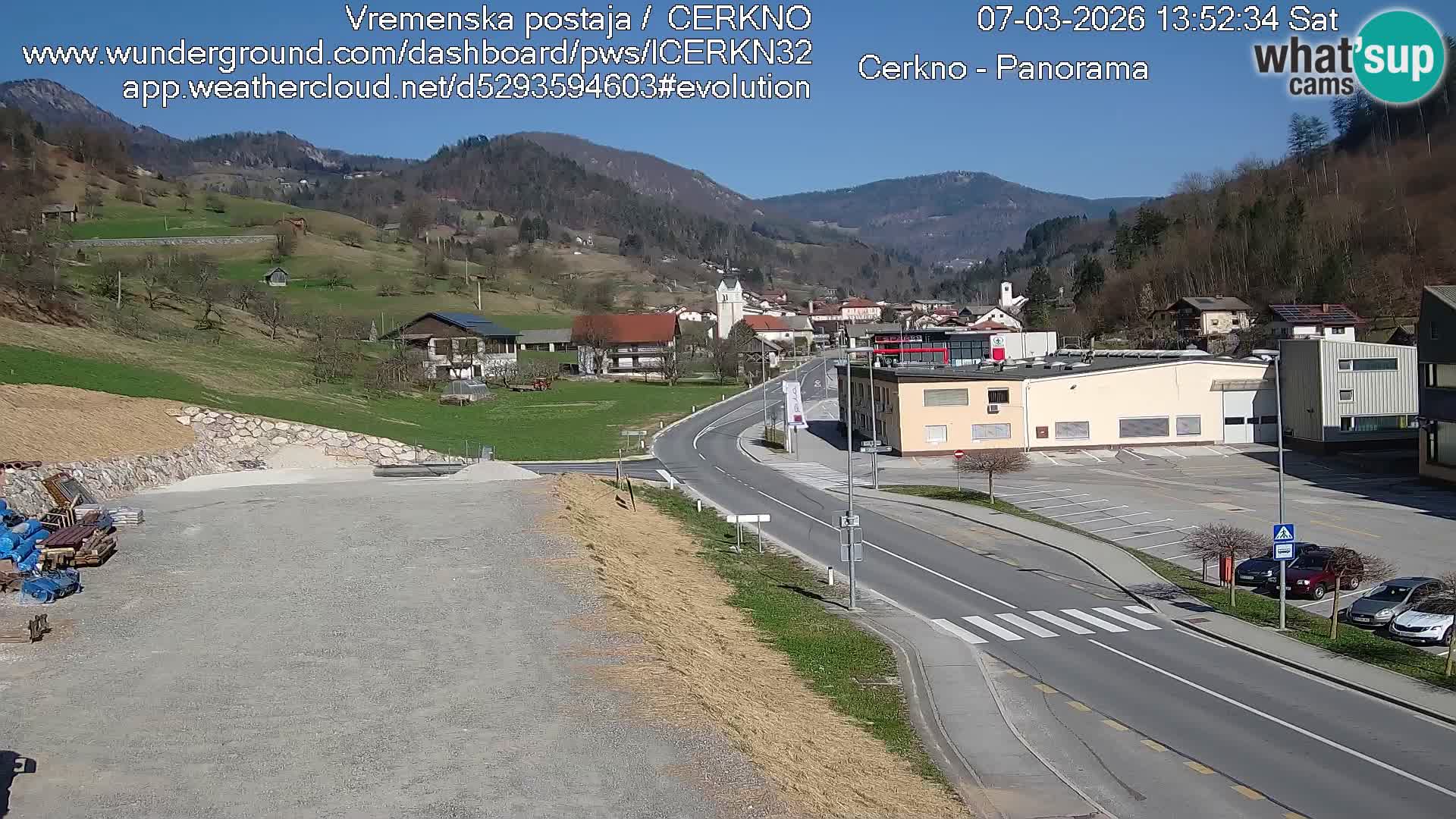 Webcam en direct – Entrée de la ville de Cerkno
