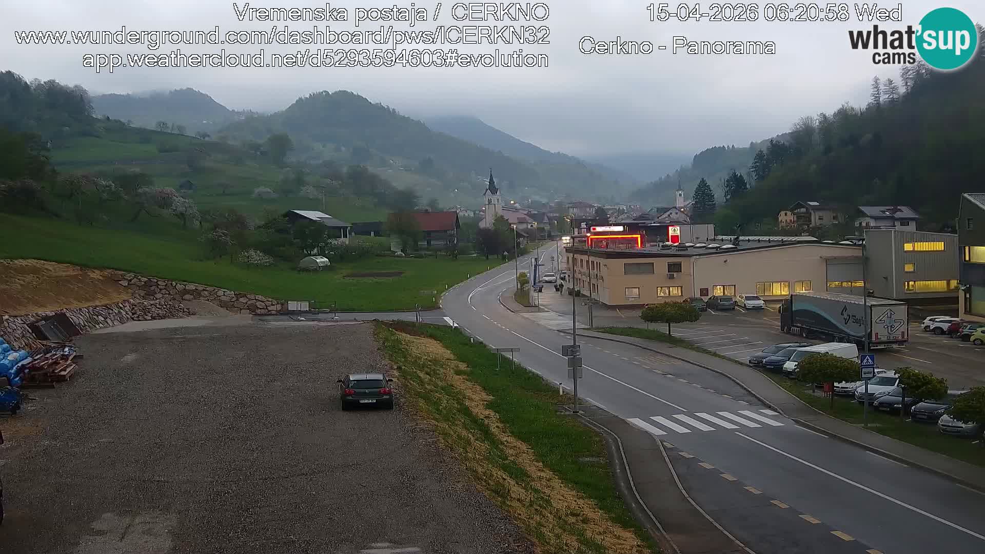 Webcam en direct – Entrée de la ville de Cerkno