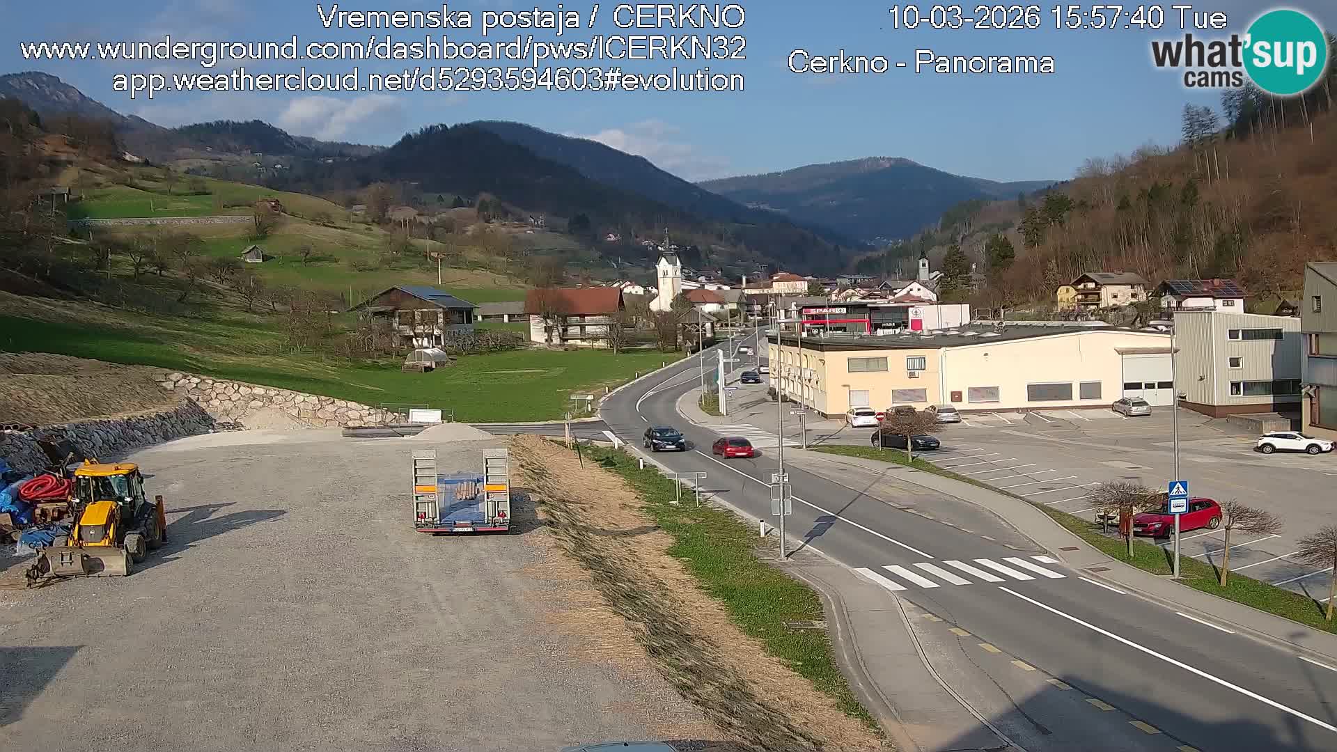 Webcam en direct – Entrée de la ville de Cerkno