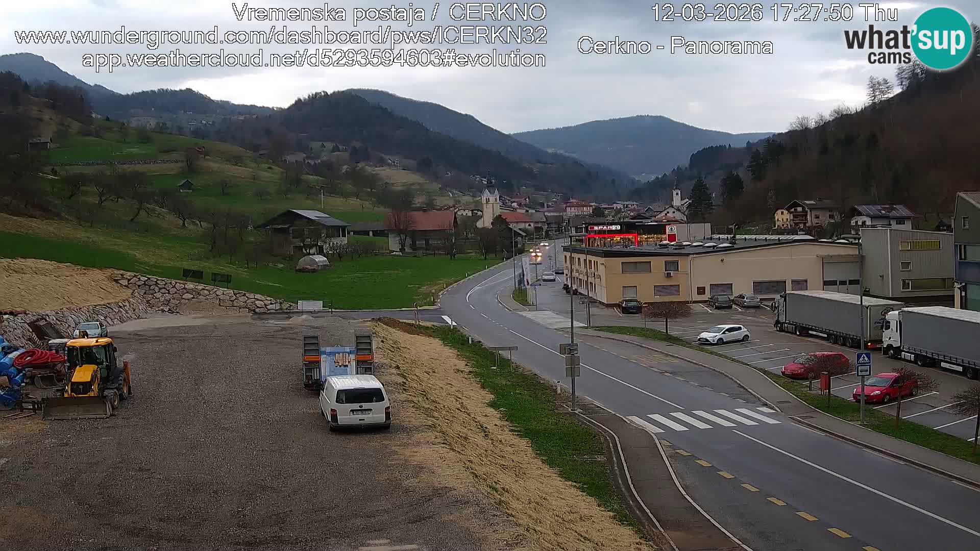 Webcam en direct – Entrée de la ville de Cerkno