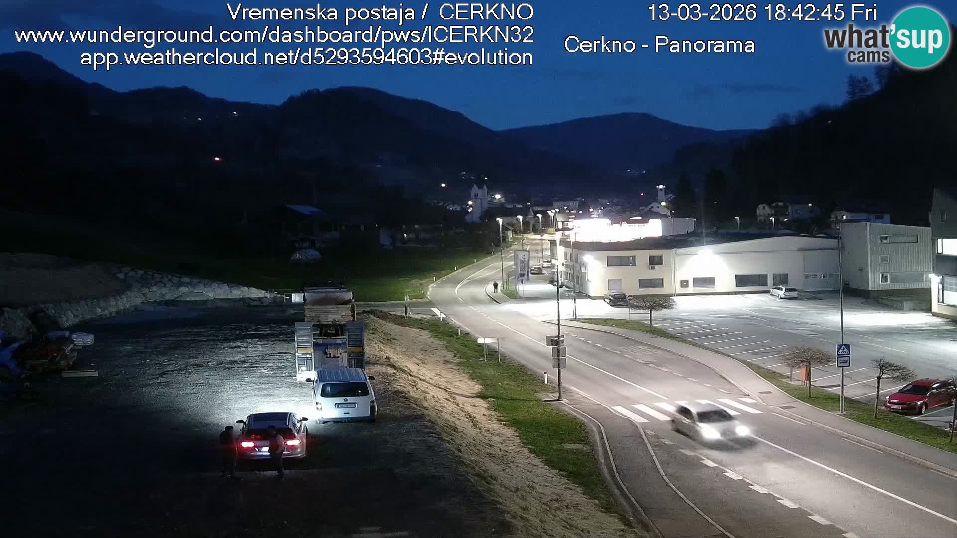 Webcam en direct – Entrée de la ville de Cerkno