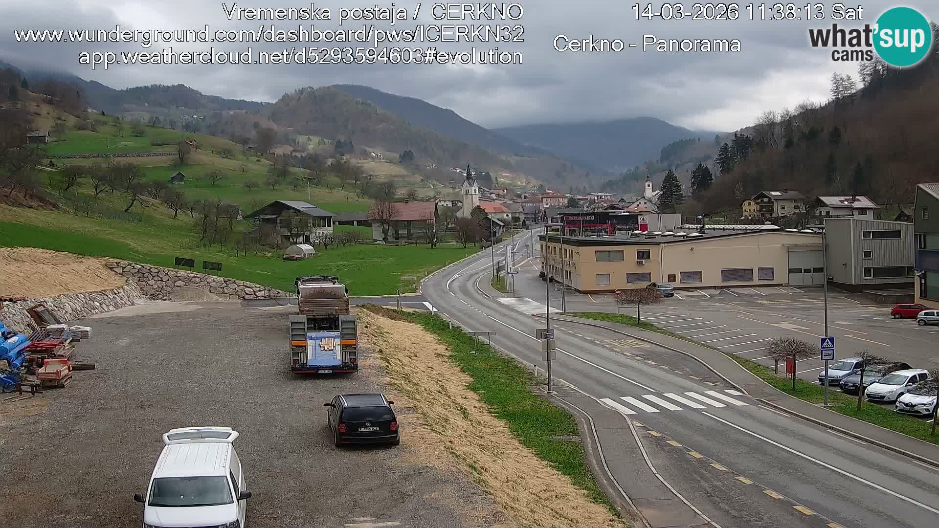 Cerkno entrada a la ciudad Webcam en vivo