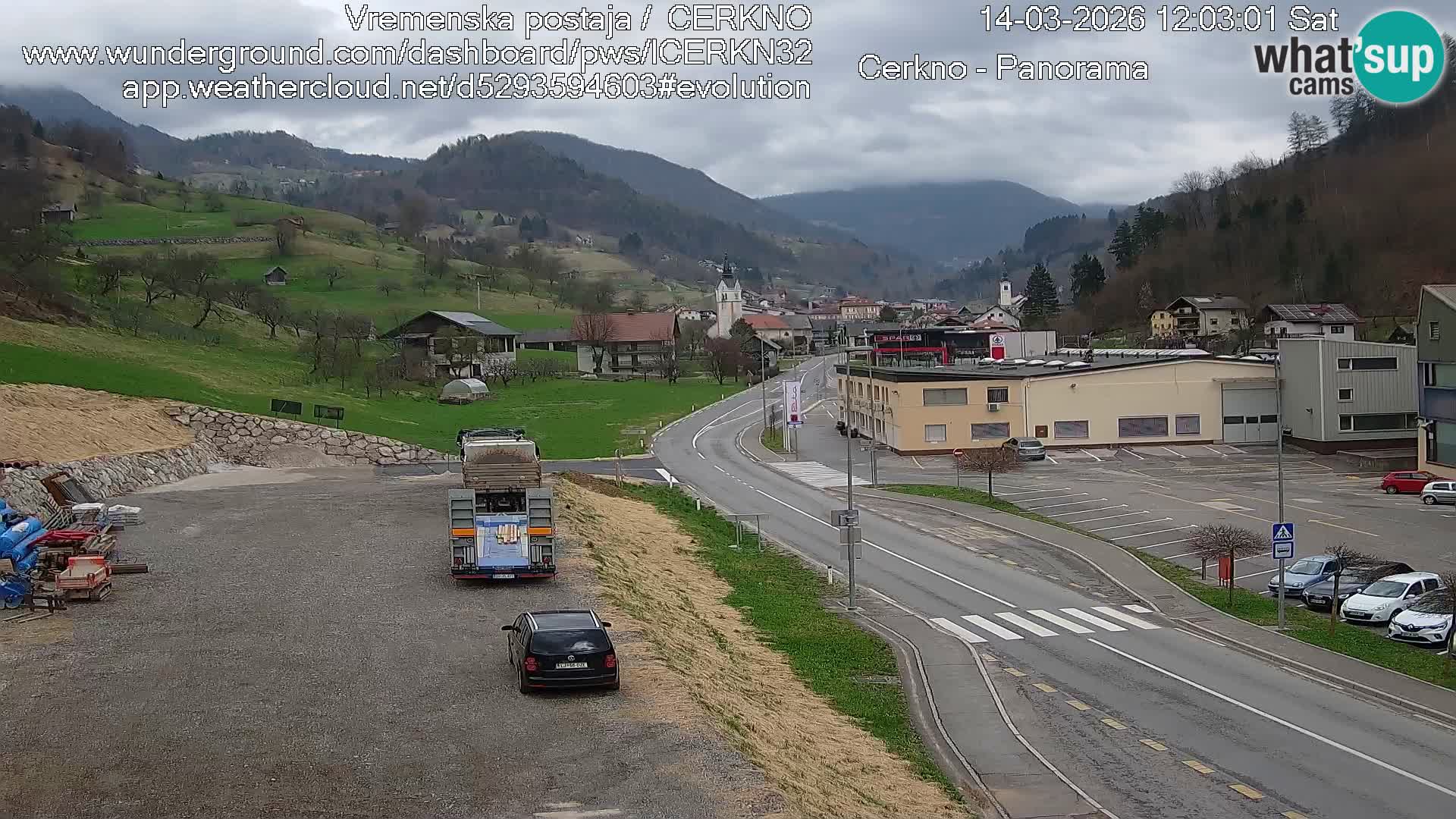 Webcam en direct – Entrée de la ville de Cerkno