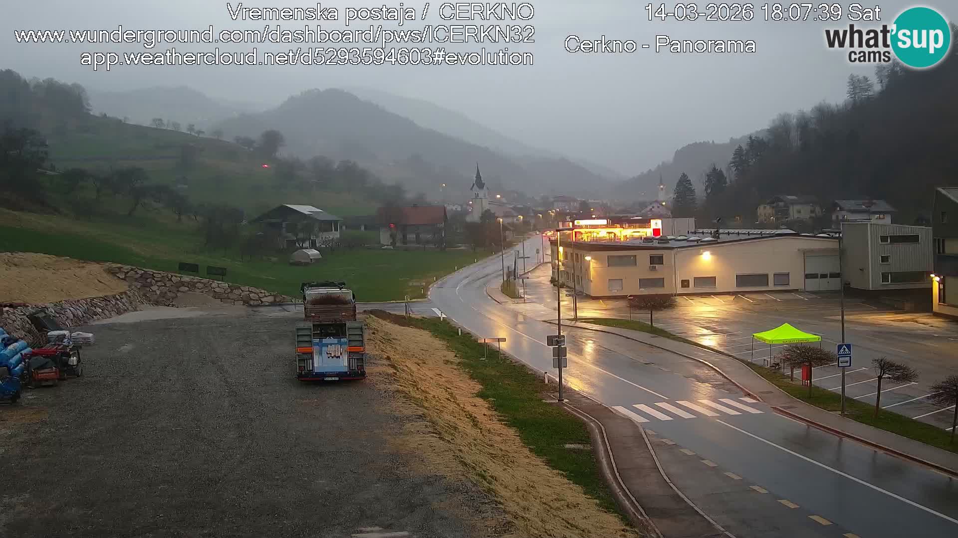 Webcam en direct – Entrée de la ville de Cerkno