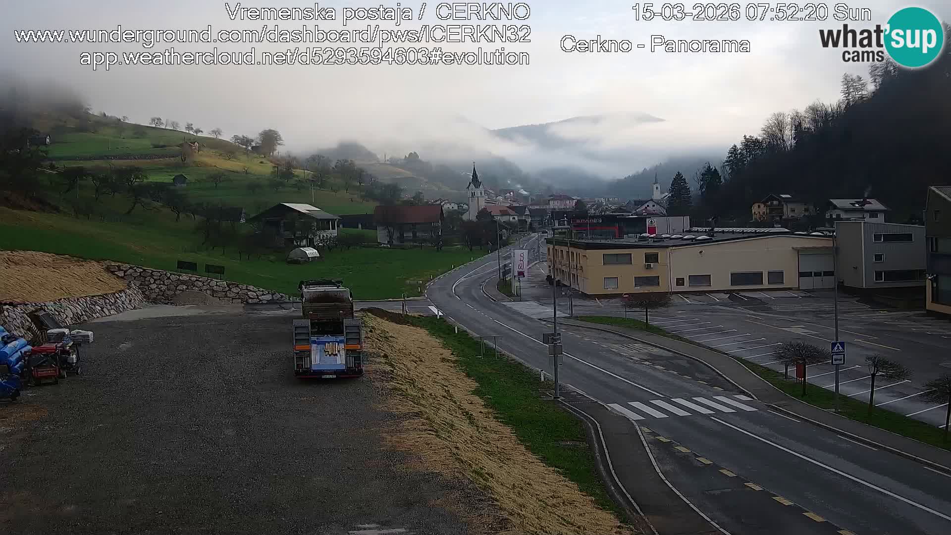Cerkno city entrance Live Webcam