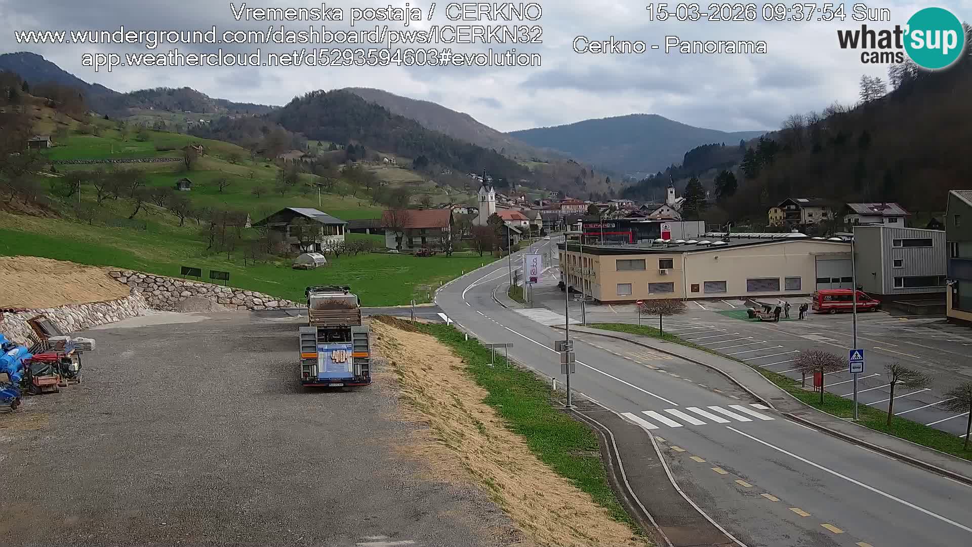 Cerkno city entrance Live Webcam
