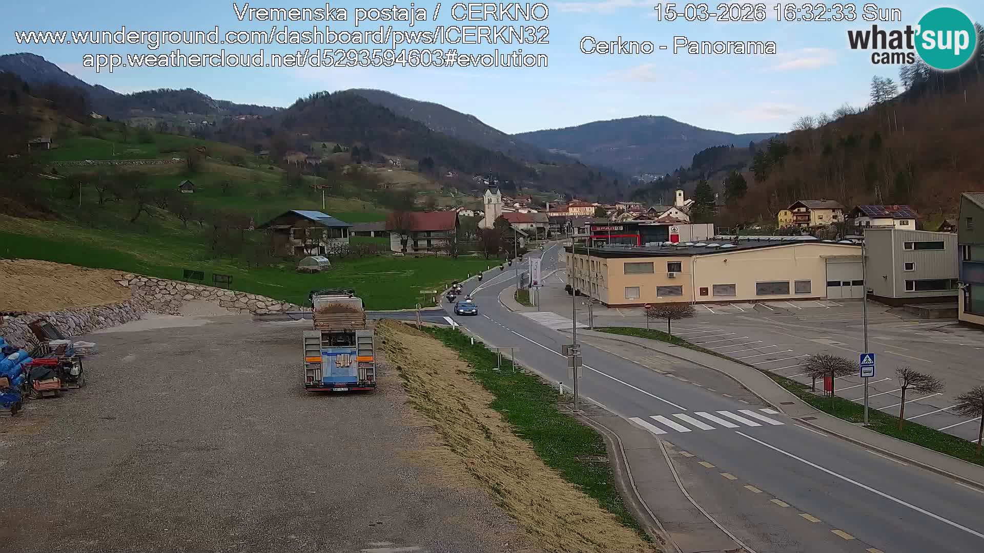 Cerkno city entrance Live Webcam