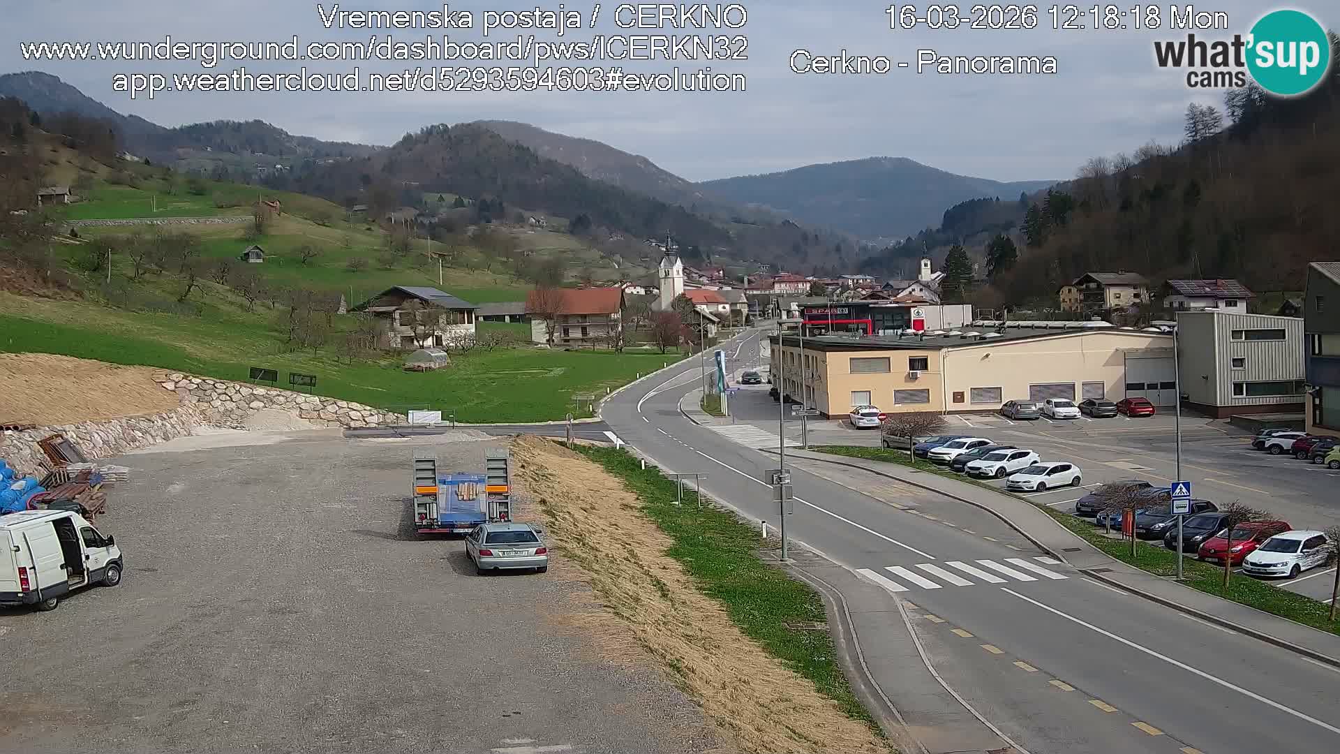 Cerkno city entrance Live Webcam