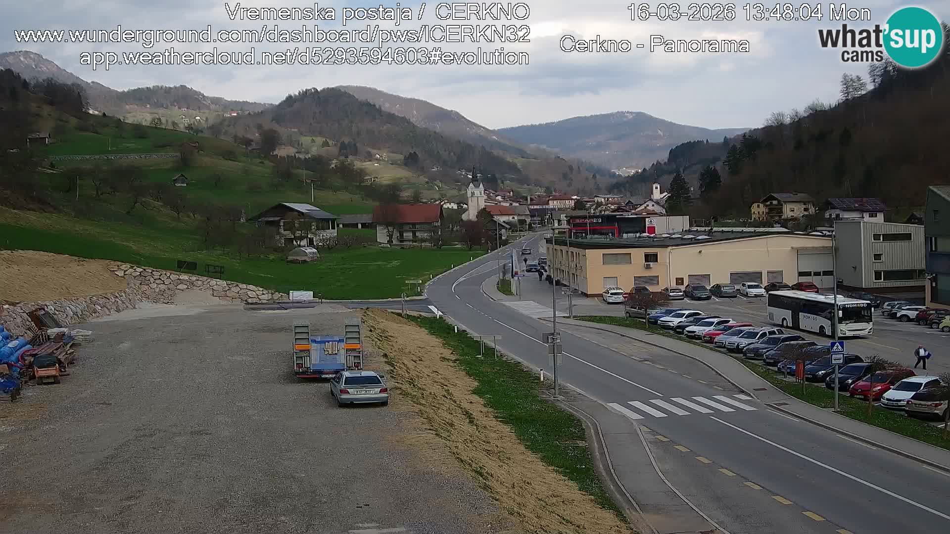 Cerkno city entrance Live Webcam
