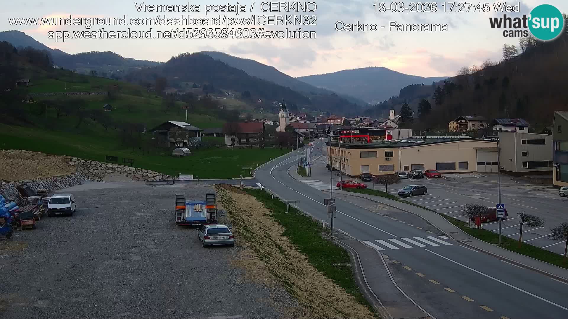 Cerkno entrada a la ciudad Webcam en vivo