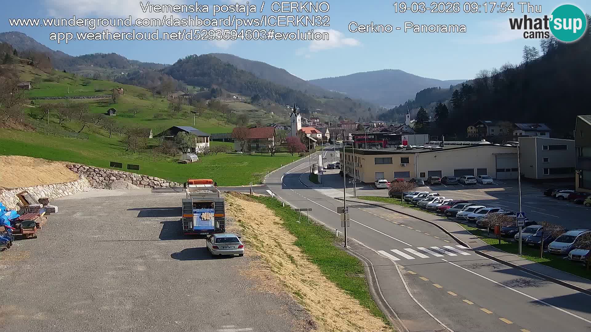 Cerkno city entrance Live Webcam
