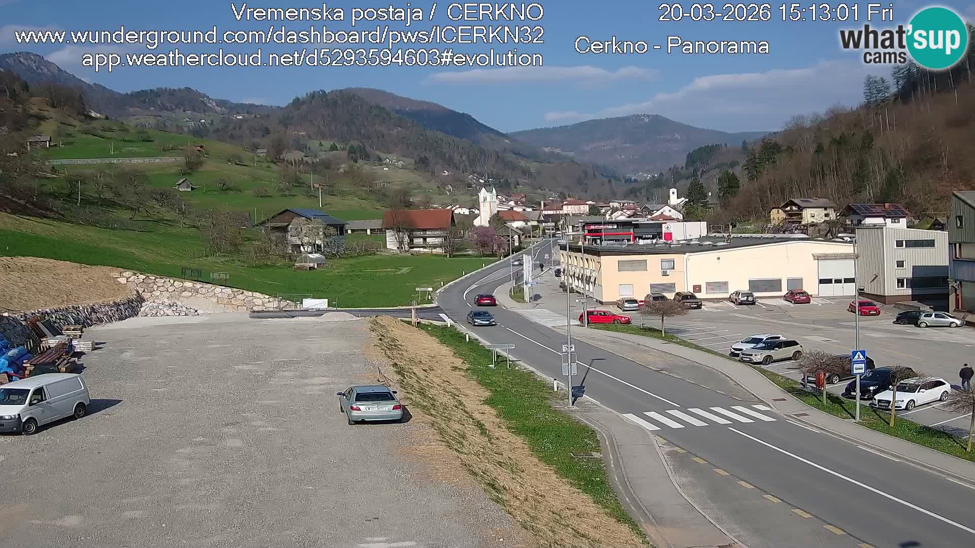 Webcam en direct – Entrée de la ville de Cerkno