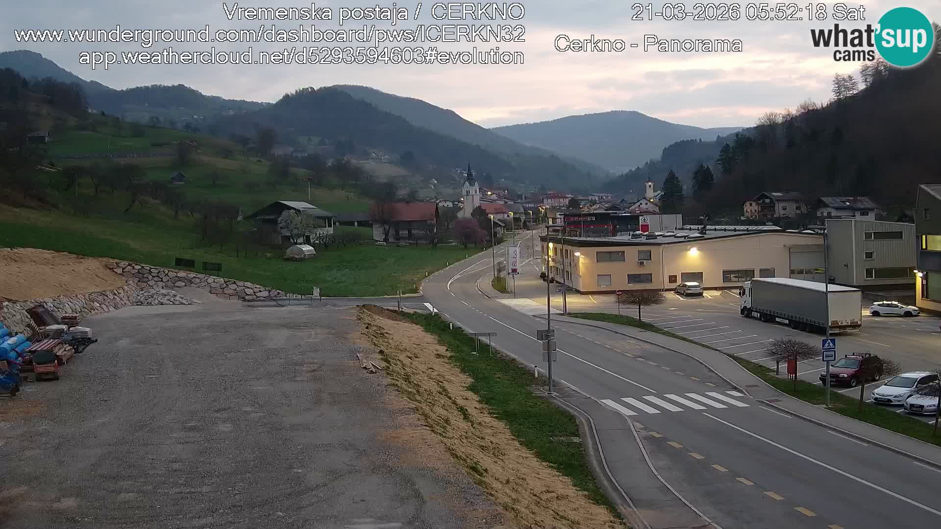 Webcam en direct – Entrée de la ville de Cerkno
